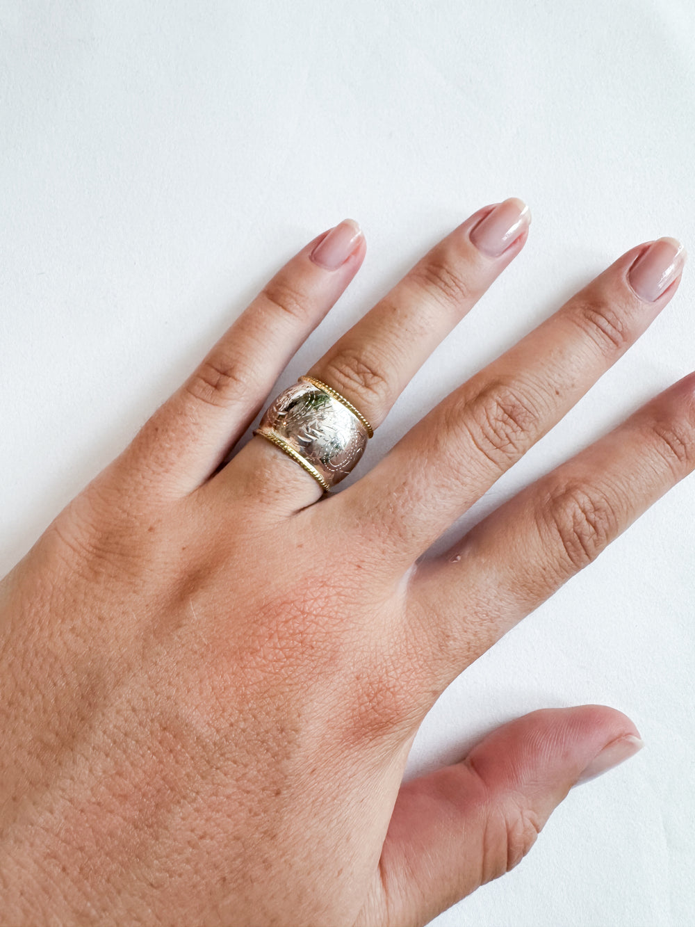 Vintage Sterling Silver Dome Cigar Ring V1