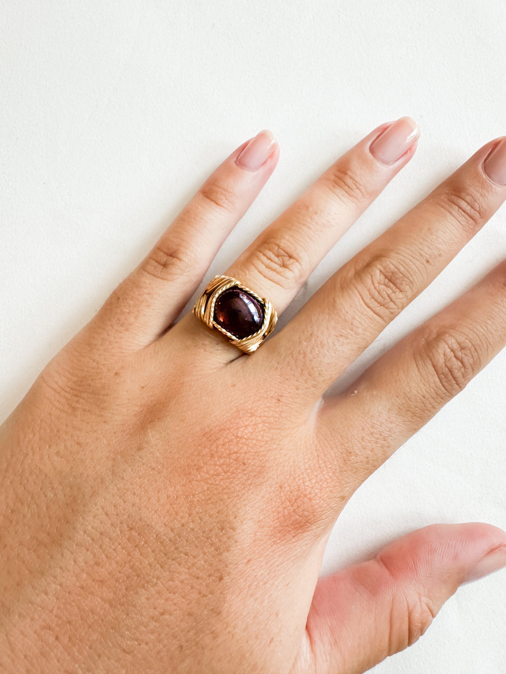 Vintage Gold Wire Red Ring