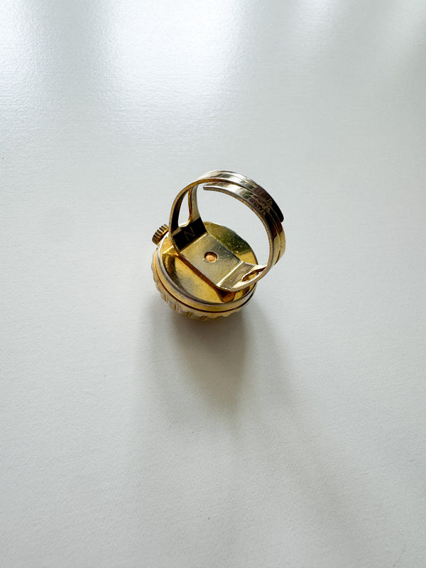 Vintage Gold Cameo Womens Ring Watch